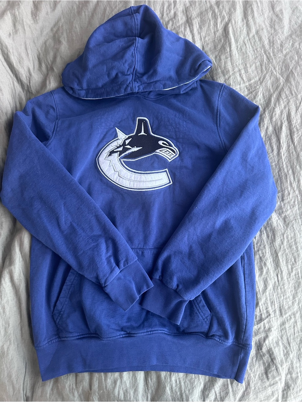 NHL Royal Blue Vancouver Canucks Pullover Hoodie for Kids